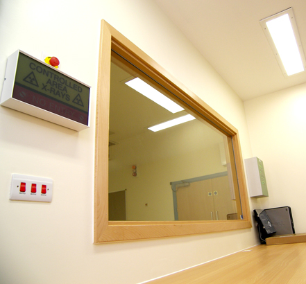 Lead glass observation window