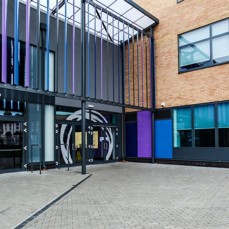 Stainless steel balustrade system for Oasis Academy